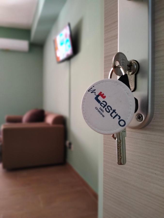 Incastro B&B In โครโตเน ภายนอก รูปภาพ