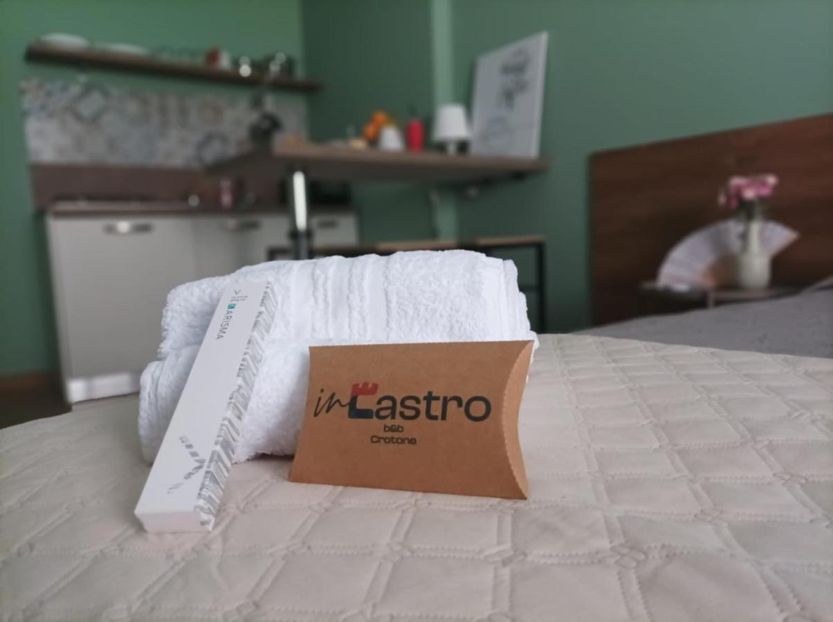Incastro B&B In โครโตเน ภายนอก รูปภาพ